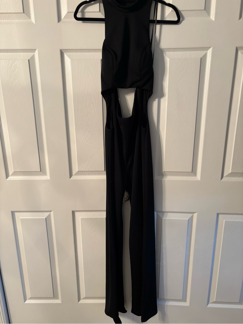 Sleeveless Black Cutout Wide-Leg Jumpsuit